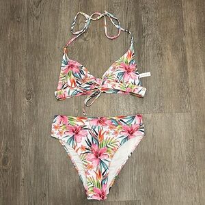🎹NWOT Beachsissi floral print swim suite two piece size M